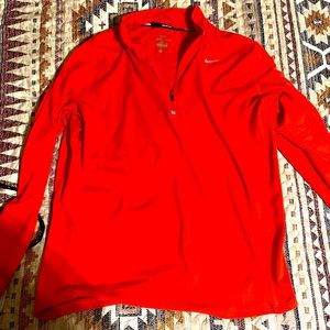 Nike mens medium pullover